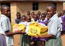 entrega de kits escolares